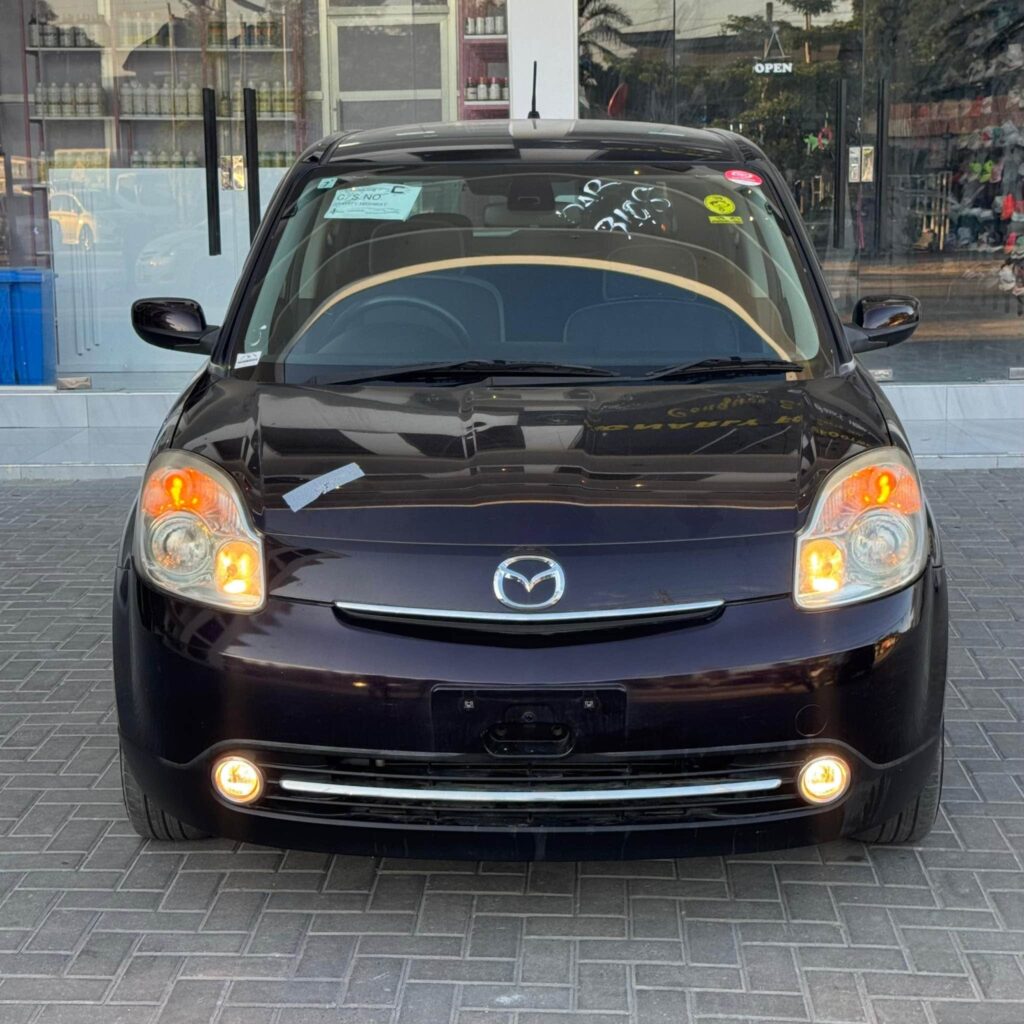 Magari Sokoni Mazda Verisa ya Bei Poa 2008