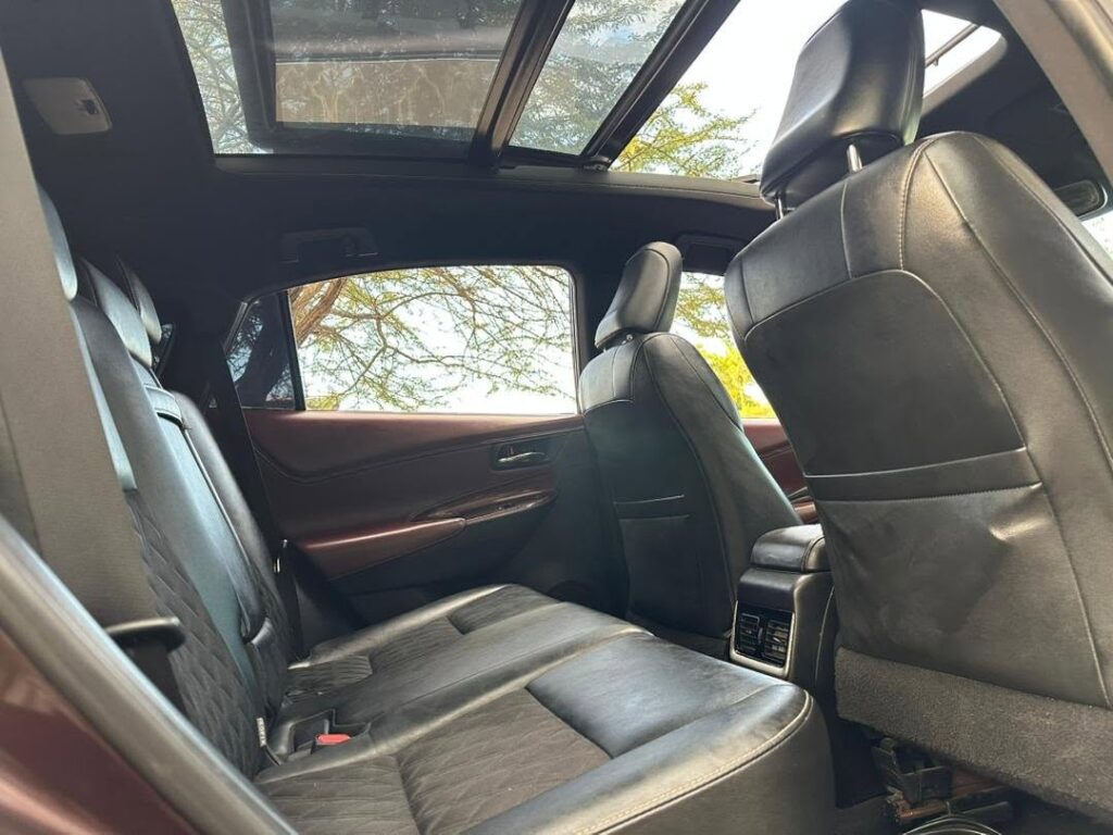 Magari Used Toyota Harrier 2016 Dar es Salaam Tanzania