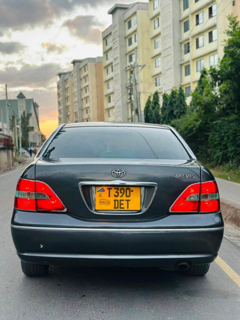 Buy Toyota Brevis 2004 for Sale in Dar es Salaam