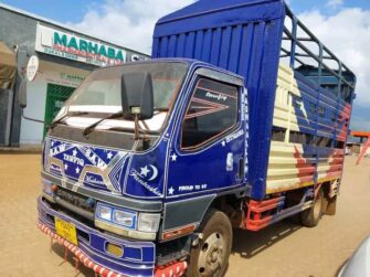 Bei Ya Mitsubishi Canter 2000 Sokoni Njombe Tanzania