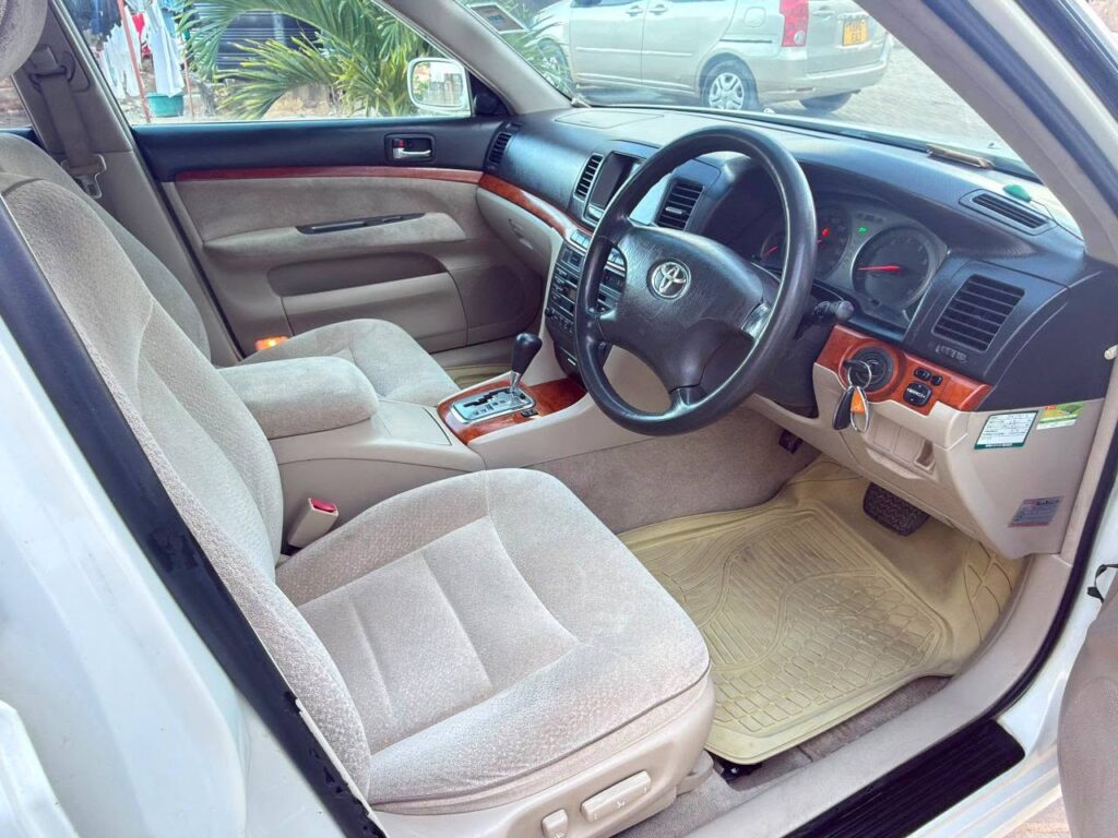 Magari Mark II 2002 lipo Dar es Salaam