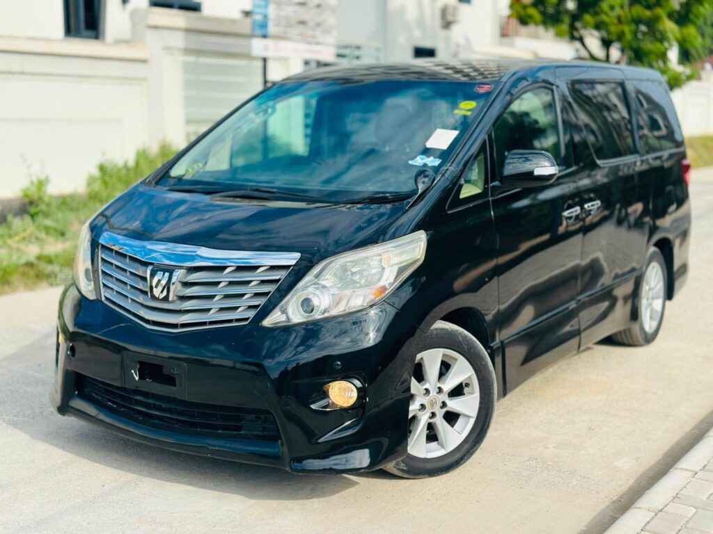 Magari Sokoni Toyota Alphard ya Bei Poa 2010