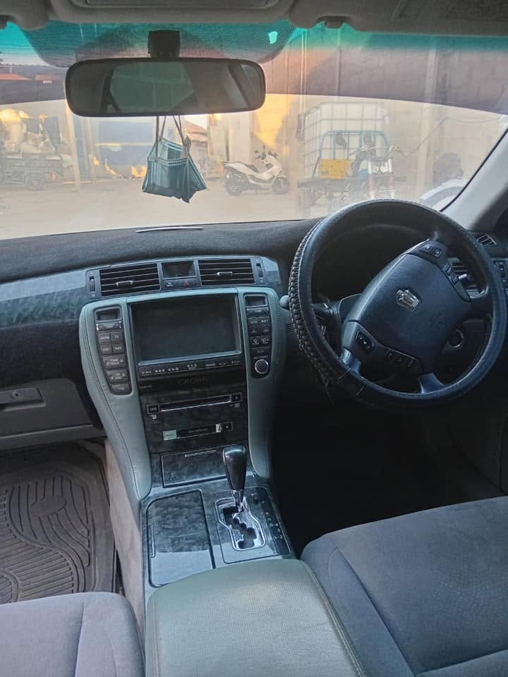 Price Of Toyota Crown 2005 for Sale in Tanzania