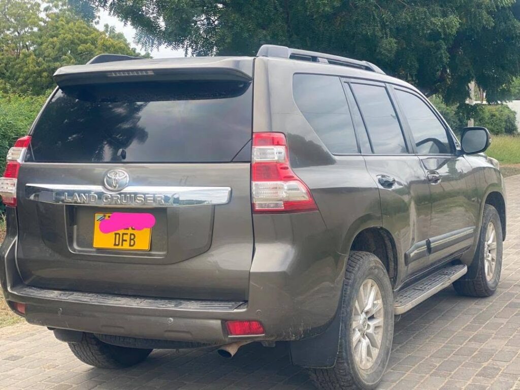 Price Toyota Land Cruiser Prado 2014 for Sale in Dar es Salaam