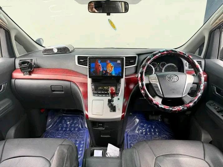 Toyota Alphard 2012 for Sale in Dar es Salaam