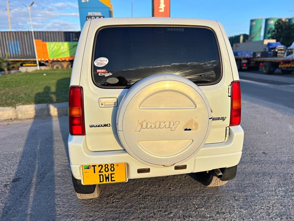 Buy Suzuki Jimny 2010 for Sale in Dar es Salaam