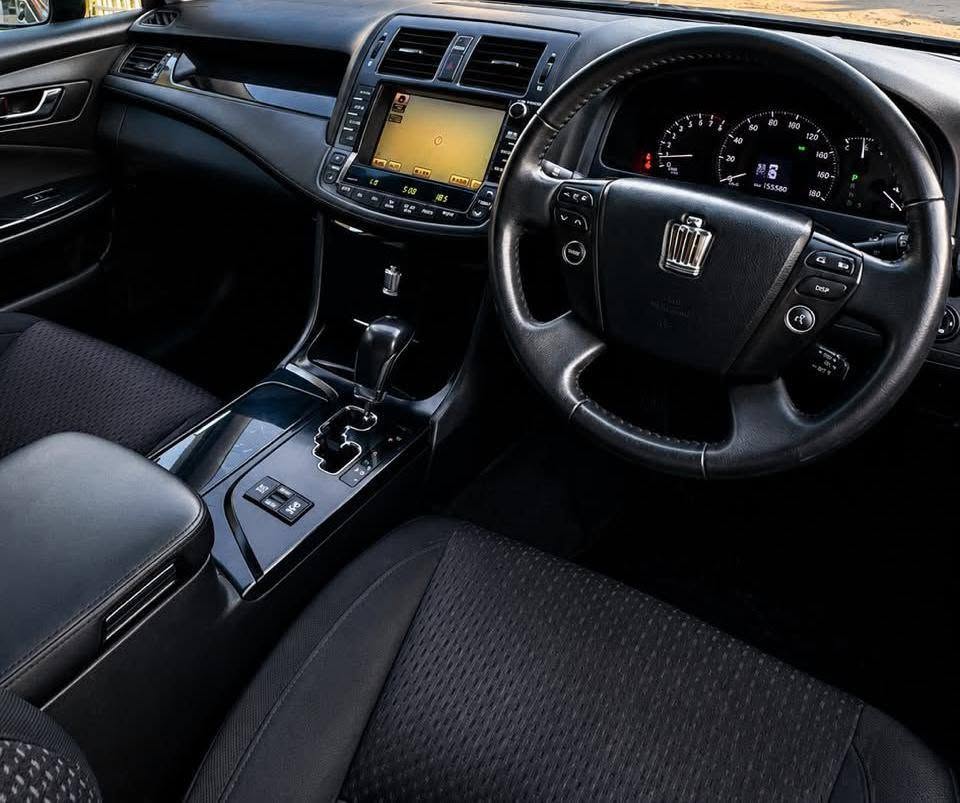 Price Toyota Crown 2009 for Sale in Dar es Salaam