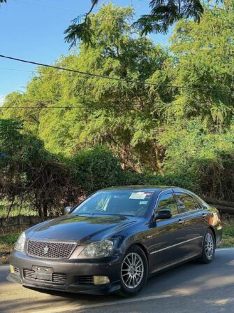 Price of Used Toyota Crown 2007 for Sale in Dar es Salaam Tanzania
