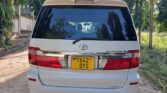 Magari Sokoni Toyota Alphard ya Bei Poa 2005