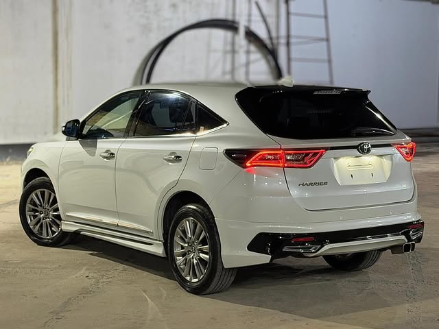 Buy Toyota Harrier 2016 for Sale in Dar es Salaam