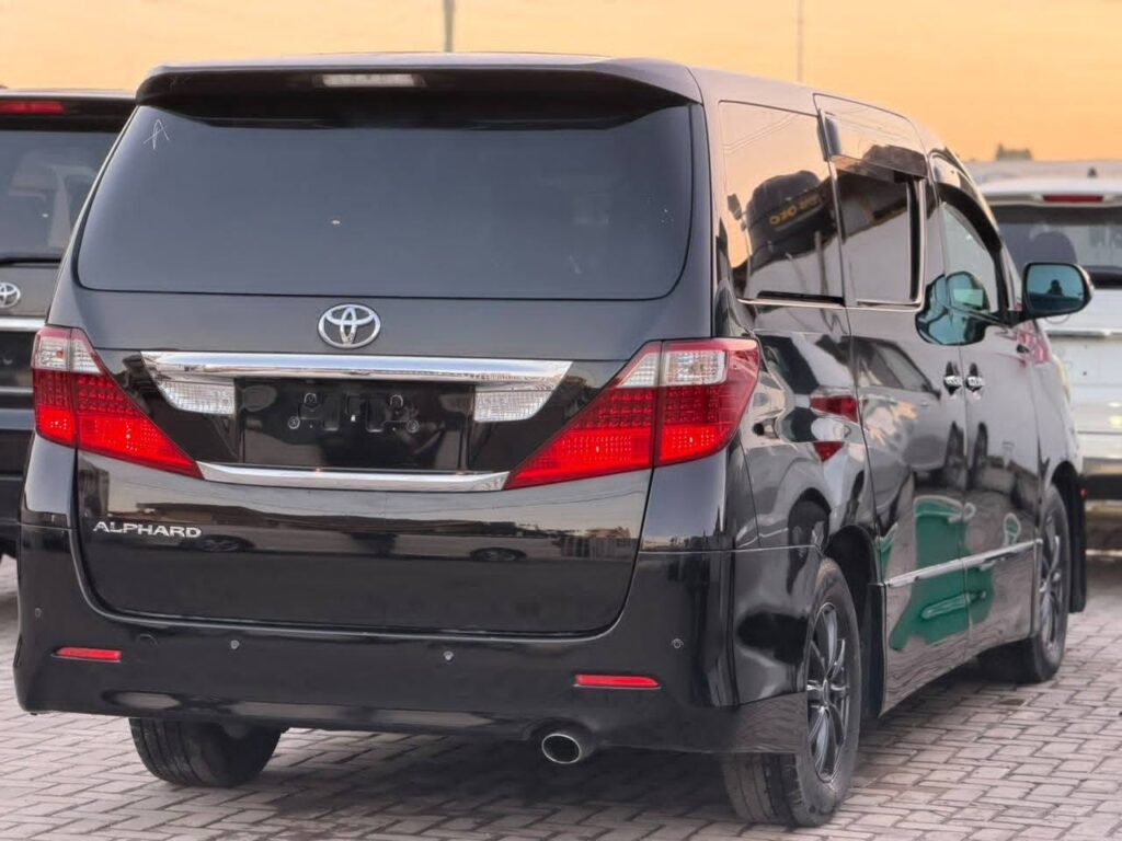 Magari Alphard 2009 lipo Dar es Salaam