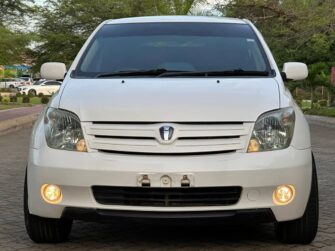 Bei Ya Toyota IST 2005 Sokoni Dar es Salaam Tanzania