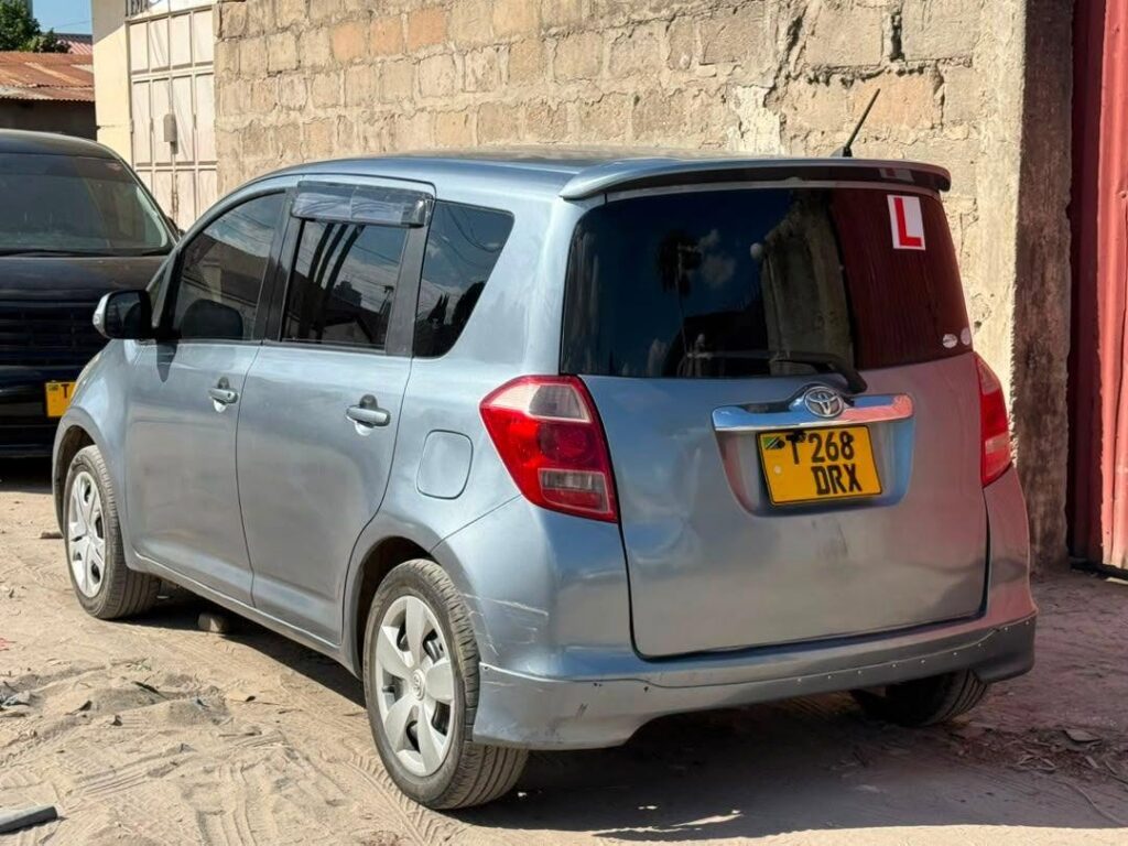 Magari Used Toyota Ractis 2007 Dar es Salaam Tanzania
