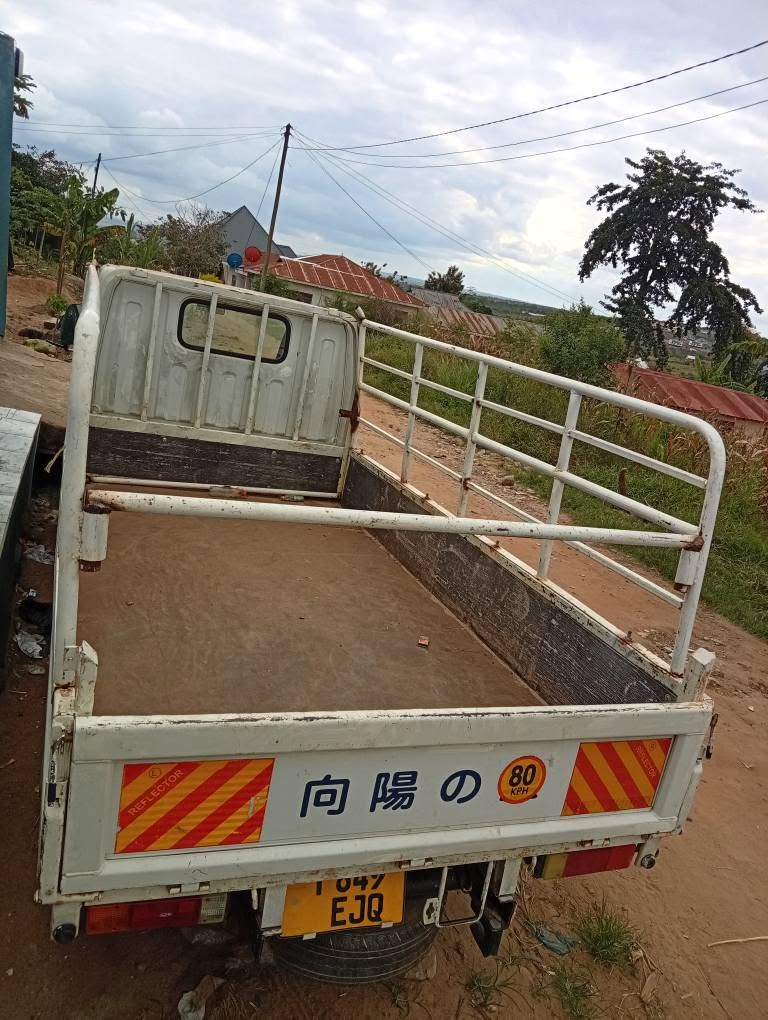 Price Mitsubishi Canter 2010 for Sale in Tanga