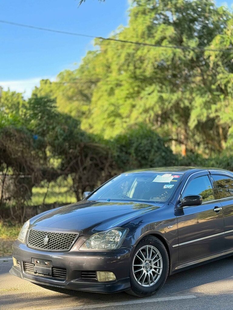 Price Of Toyota Crown 2007 for Sale in Tanzania