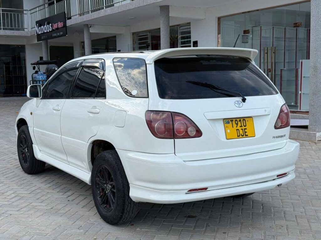 Buy Toyota Harrier 2000 for Sale in Dar es Salaam