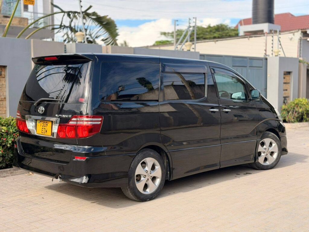 Toyota Alphard bei poa sokoni Dar es Salaam Tanzania