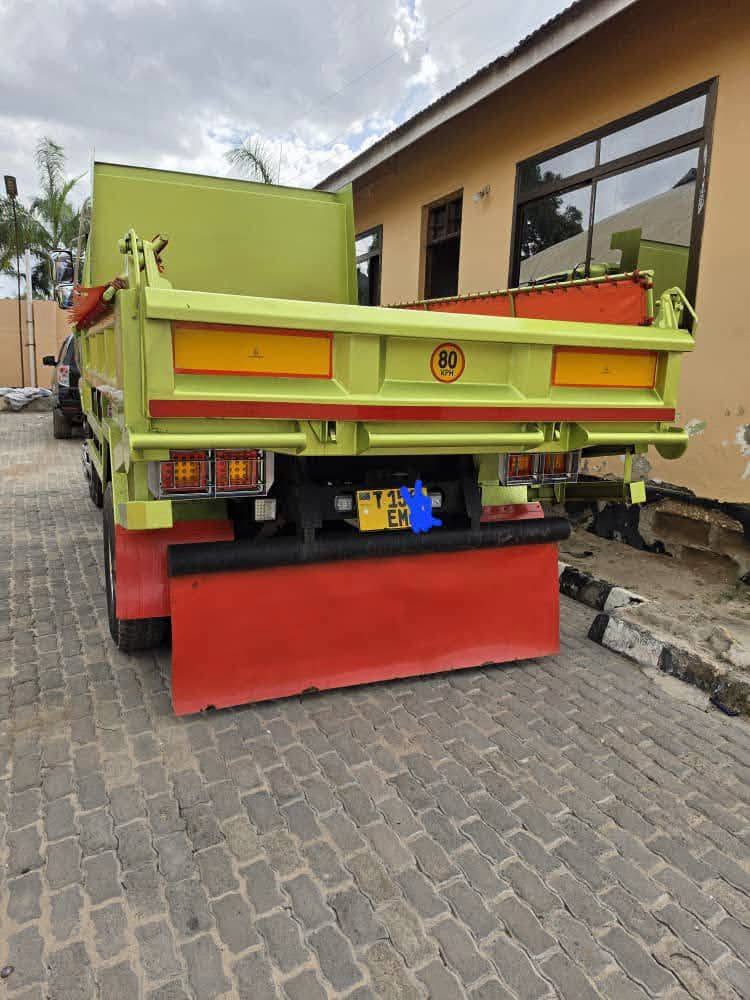 Buy Mitsubishi Fuso 2010 for Sale in Dar es Salaam