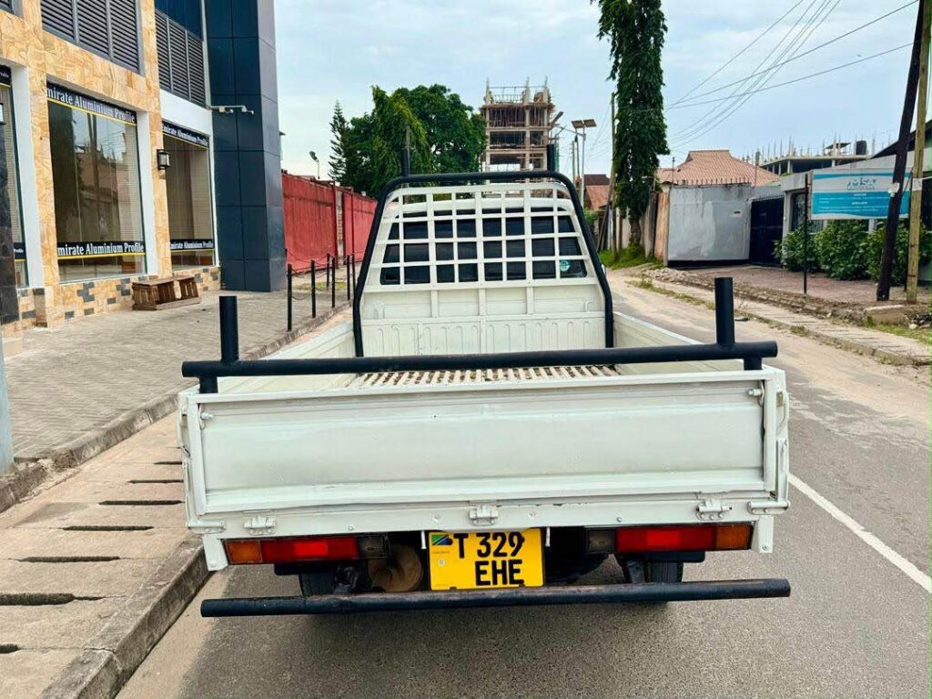 Price Of Toyota TownAce 1993 for Sale in Tanzania