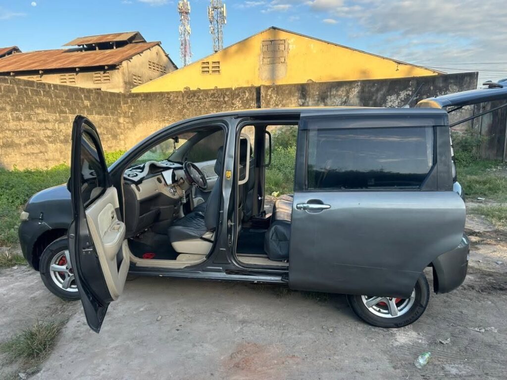 Buy Toyota Sienta 2008 for Sale in Dar es Salaam