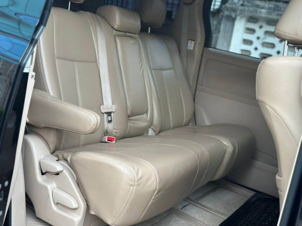 Toyota Alphard 2009 for Sale in Dar es Salaam
