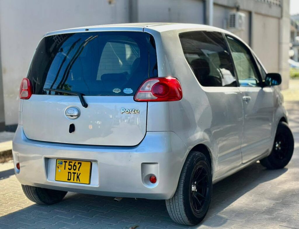 Price Toyota Porte 2007 for Sale in Dar es Salaam