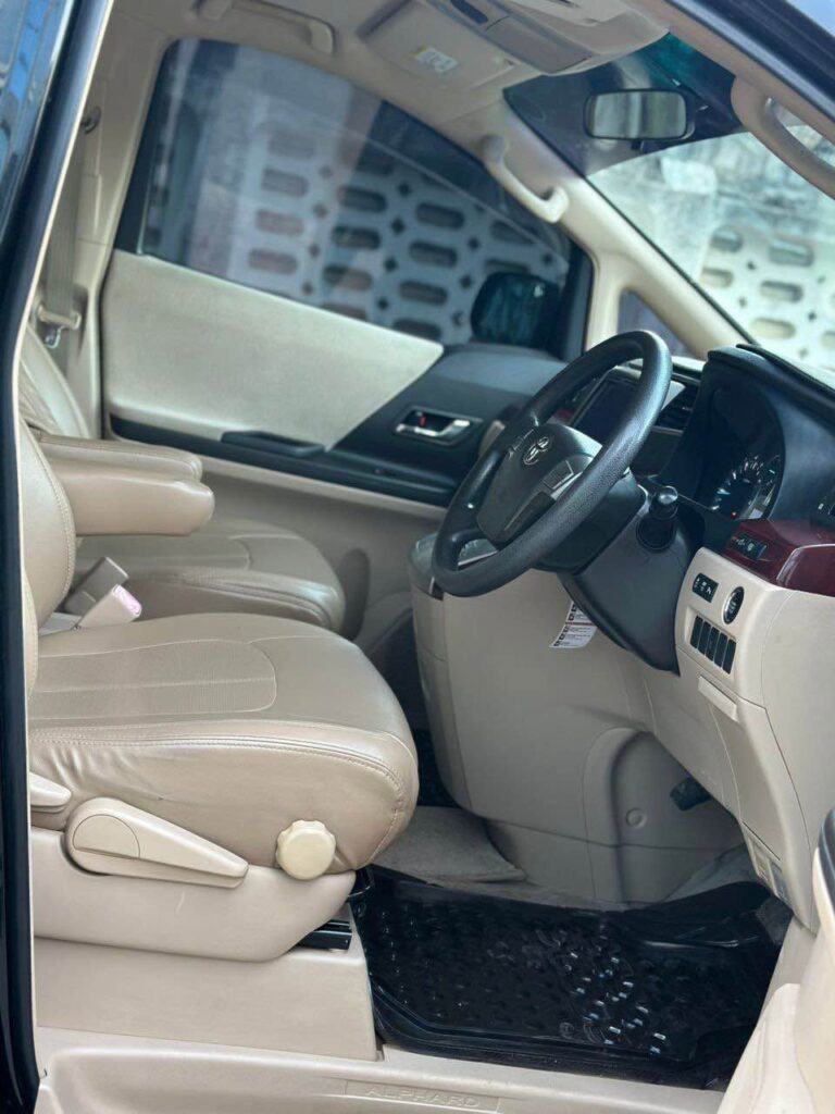 Price Toyota Alphard 2009 for Sale in Dar es Salaam