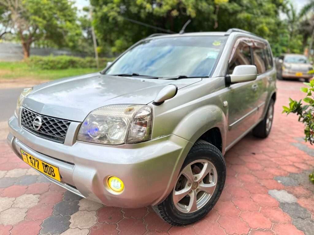 Magari Sokoni Nissan X-Trail ya Bei Poa 2004