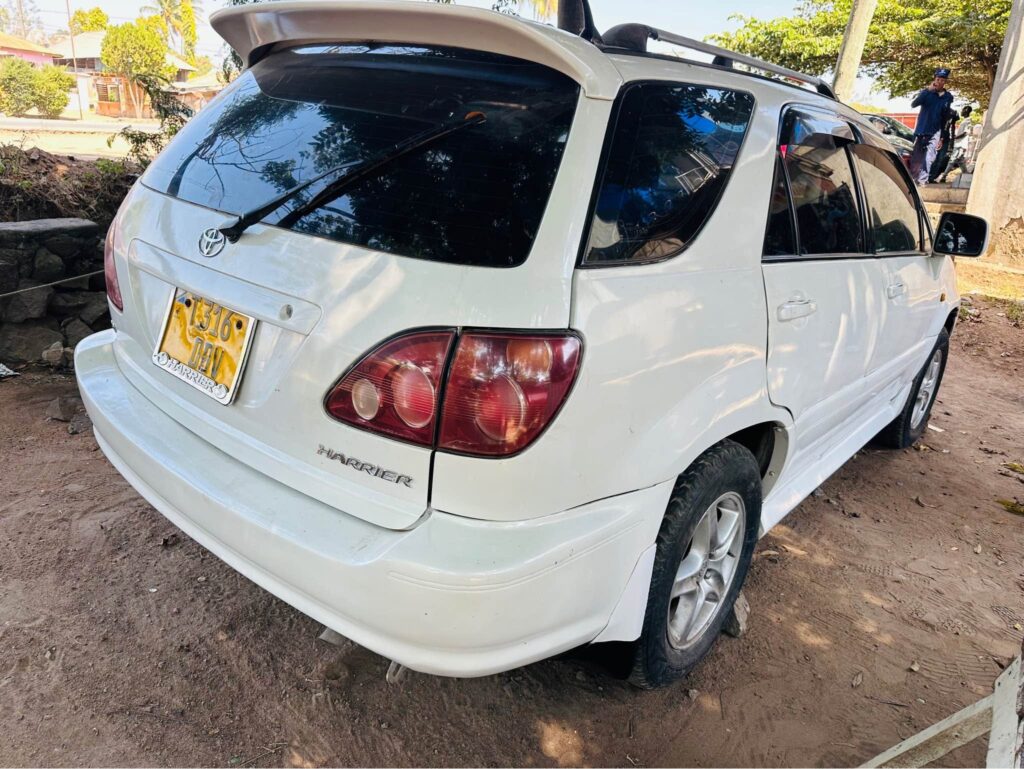 Magari Harrier 2000 lipo Mwanza