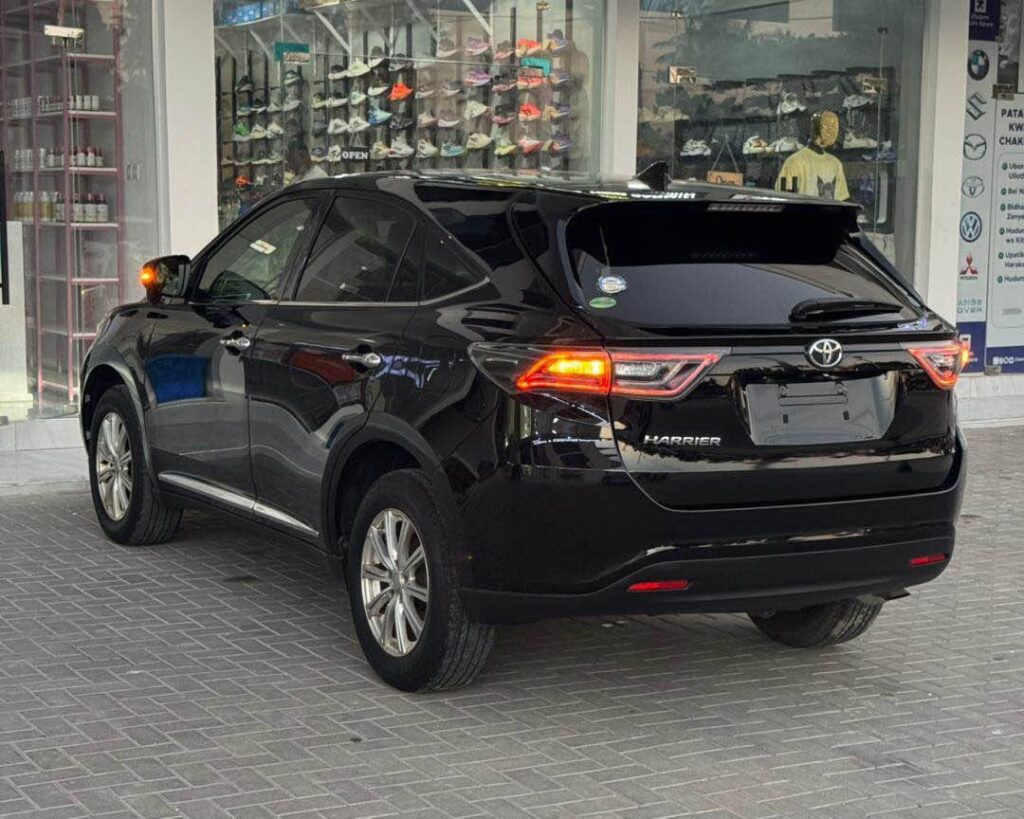 Toyota Harrier bei poa sokoni Dar es Salaam Tanzania