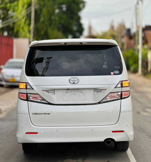 Bei ya Toyota Vellfire 2010 Sokoni Dar es Salaam Tanzania
