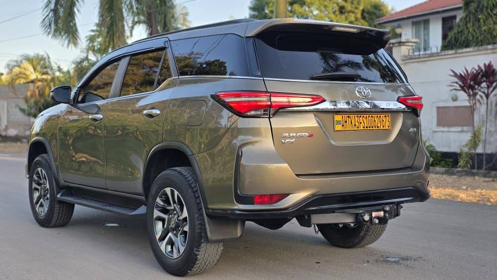 Toyota Fortuner 2021 for Sale in Dar es Salaam