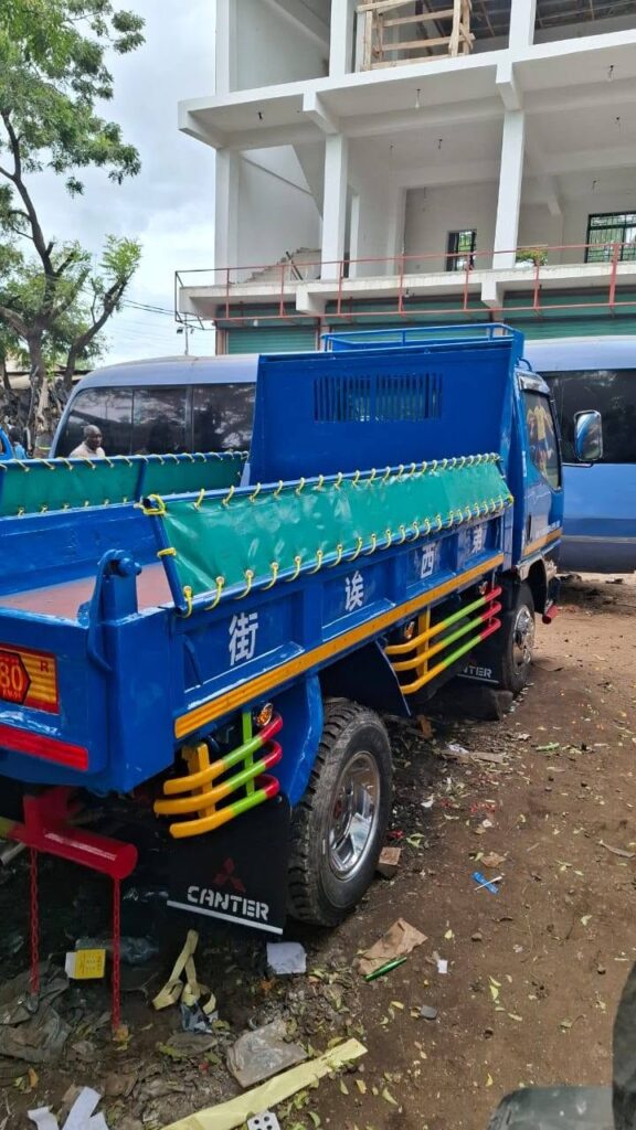 Magari Canter 2000 lipo Dar es Salaam