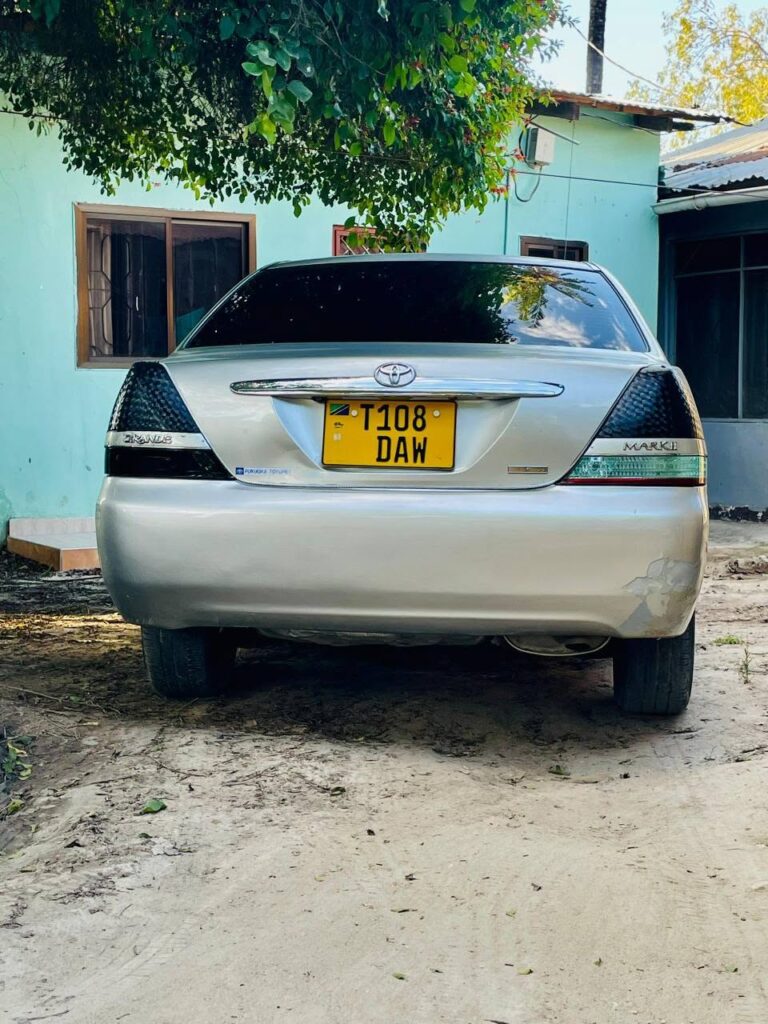 Price Toyota Mark II 2002 for Sale in Dar es Salaam