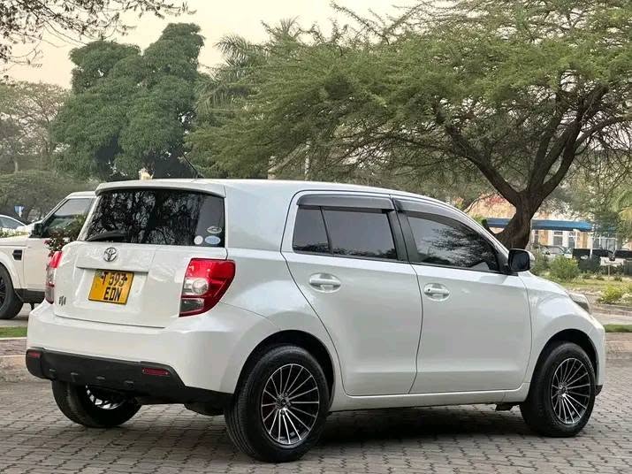 Price Toyota IST 2007 for Sale in Dar es Salaam