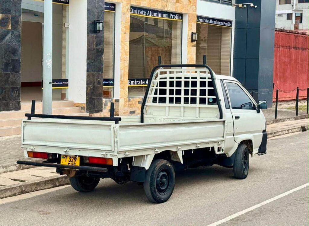 Price Toyota TownAce 1993 for Sale in Dar es Salaam