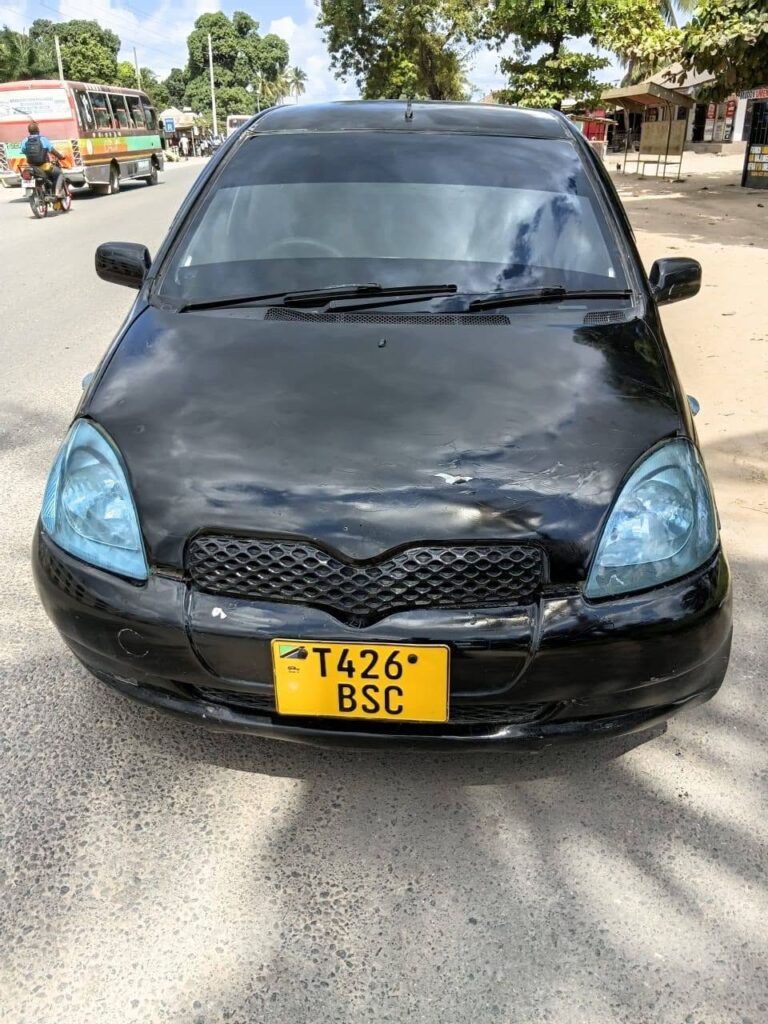Toyota Vitz 2003 for Sale in Dar es Salaam