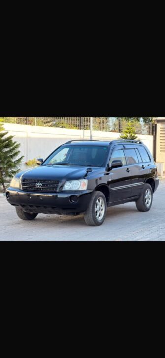 Bei Ya Toyota Kluger 2001 Sokoni Dar es Salaam Tanzania