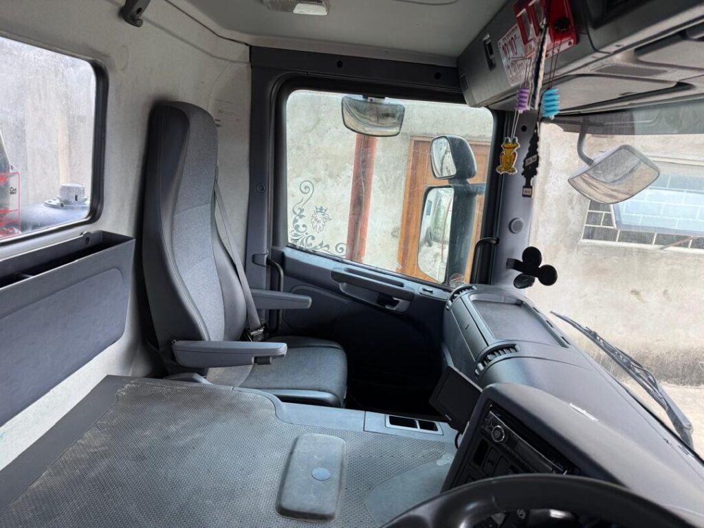 Scania P280 bei poa sokoni Dar es Salaam Tanzania