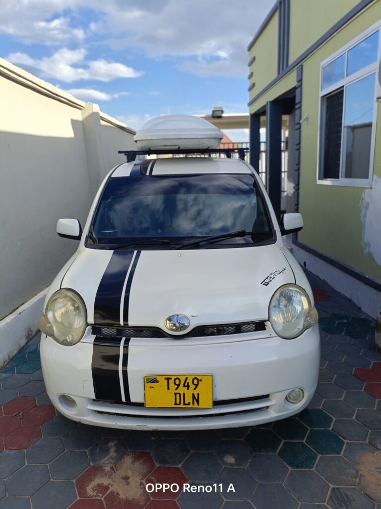 Toyota Sienta 2005 for Sale in Dar es Salaam