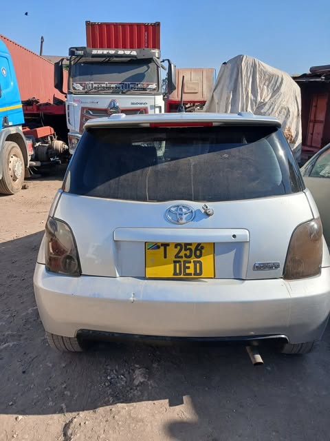 Price Of Toyota IST 2005 for Sale in Tanzania