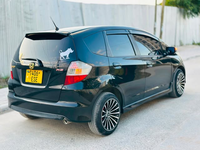 Price Honda Fit 2008 for Sale in Dar es Salaam