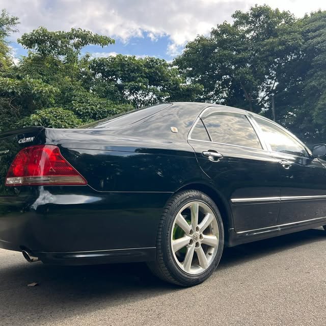 Magari Used Toyota Crown 2007 Arusha Tanzania