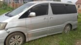 Magari Sokoni Toyota Alphard ya Bei Poa 2005
