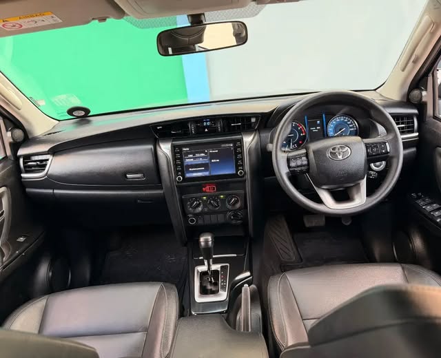Toyota Fortuner 2024 Inauzwa Dar es Salaam Tanzania