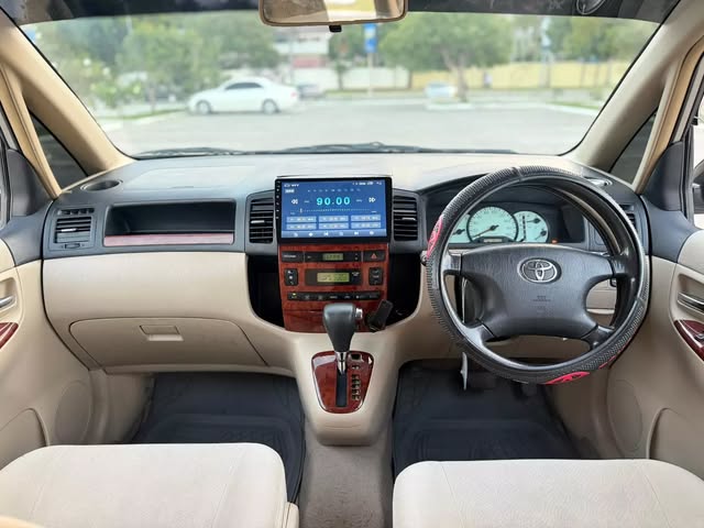 Magari Spacio 2003 lipo Dar es Salaam