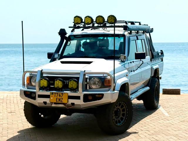 Magari Land Cruiser 70 Series 2019 lipo Mwanza