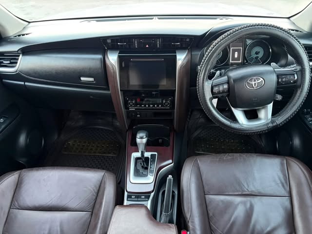 Magari Fortuner 2020 lipo Dar es Salaam