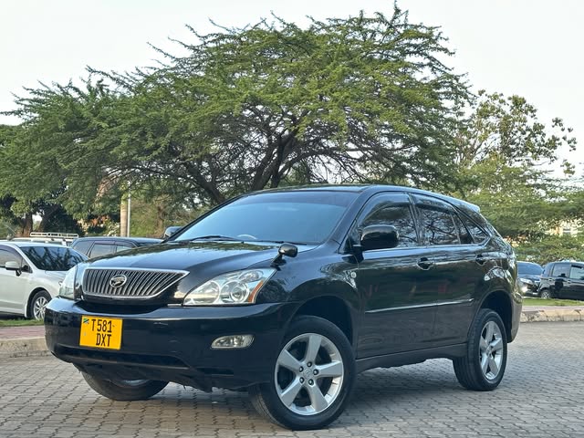 Magari Harrier 2006 lipo Dar es Salaam