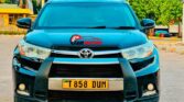Used Toyota Kluger 2015 for Sale in Mwanza